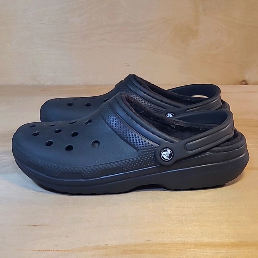 Crocs Fur Lined Black Unisex Adult Clogs - Picture 5 of 10